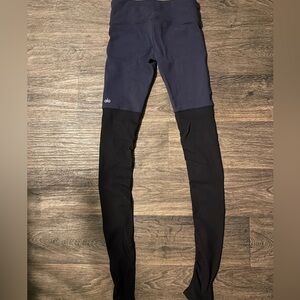 Alo Yoga Navy and Black Goddess Full Length High waisted Size Small Leggings